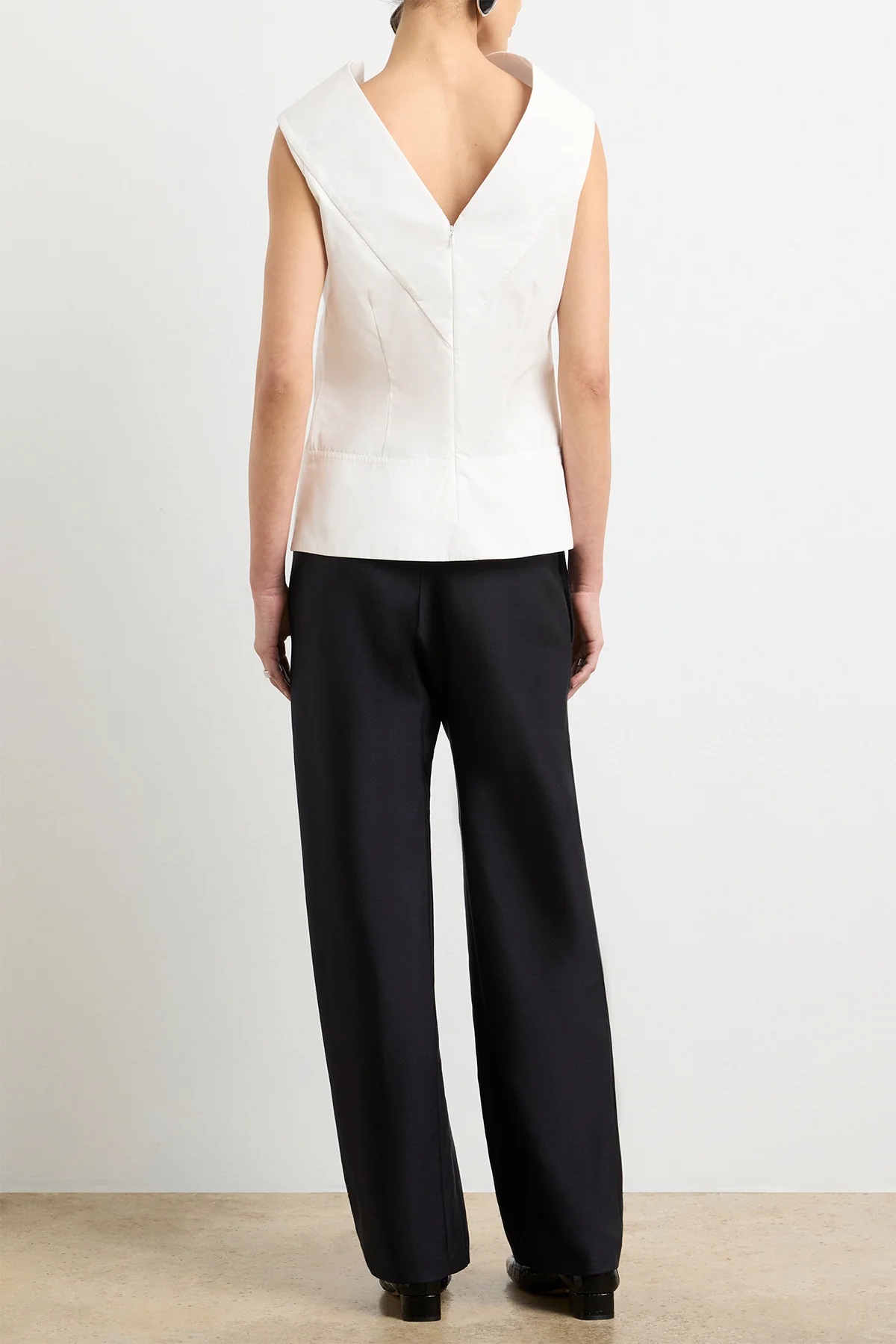 The Bowie Top in White Cotton Poplin - Image 4