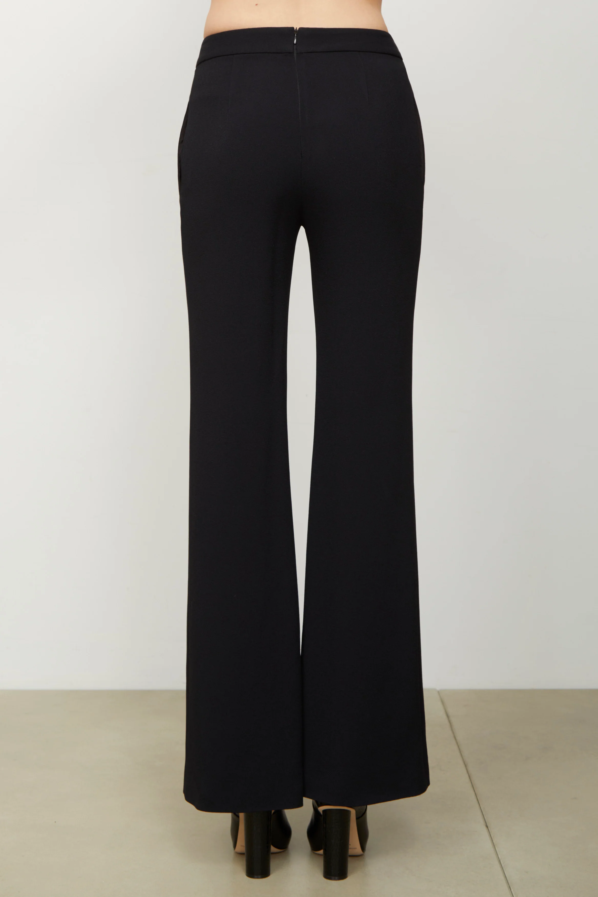 The High Waisted Wide Leg Trouser in Black - Image 3