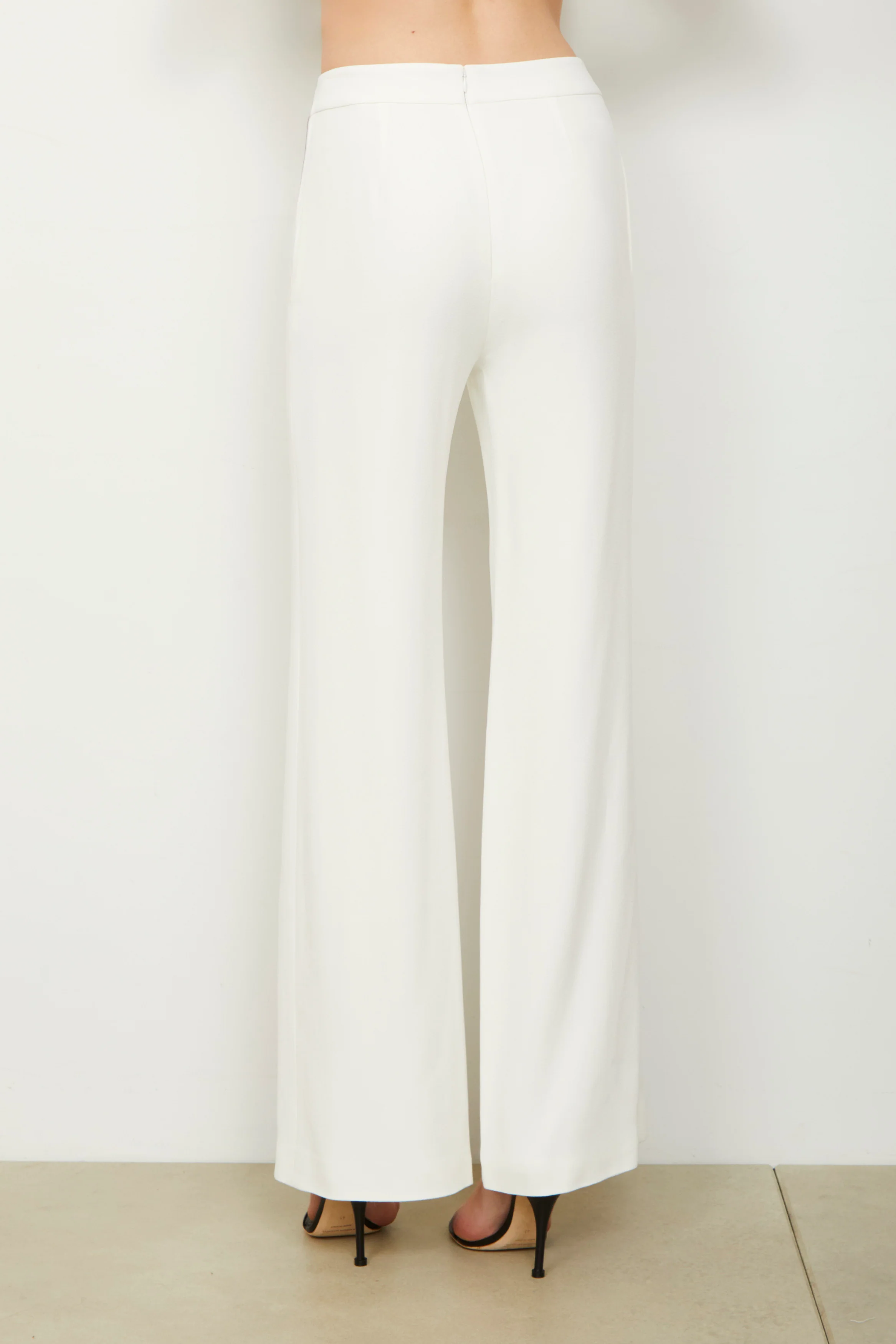 The High Waisted Wide Leg Trouser in White - Image 3
