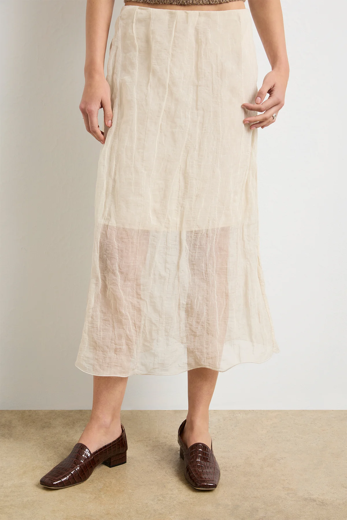 The James Skirt in Metal Oyster Organza - Image 3