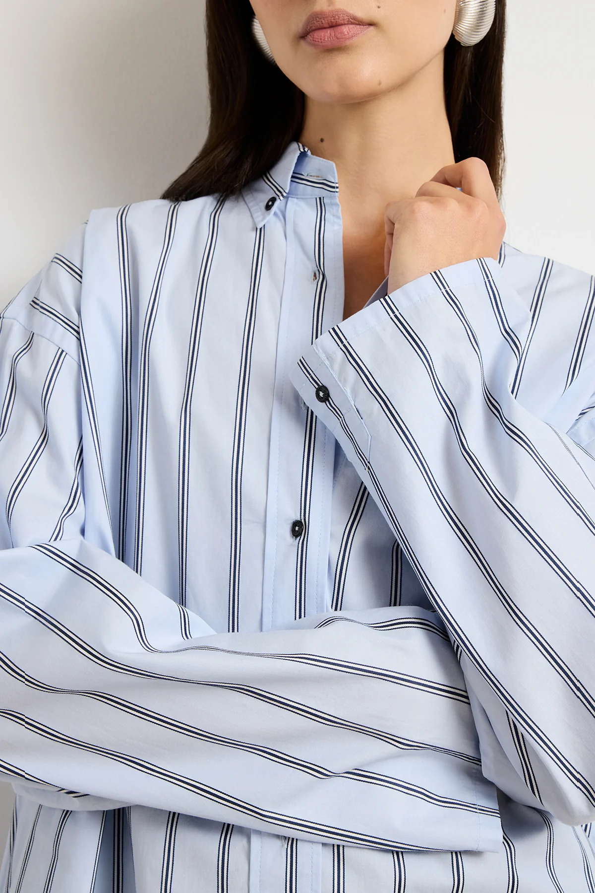 The Long Javi Boxy Button Down Shirt in Blue & Black Stripe - Image 3