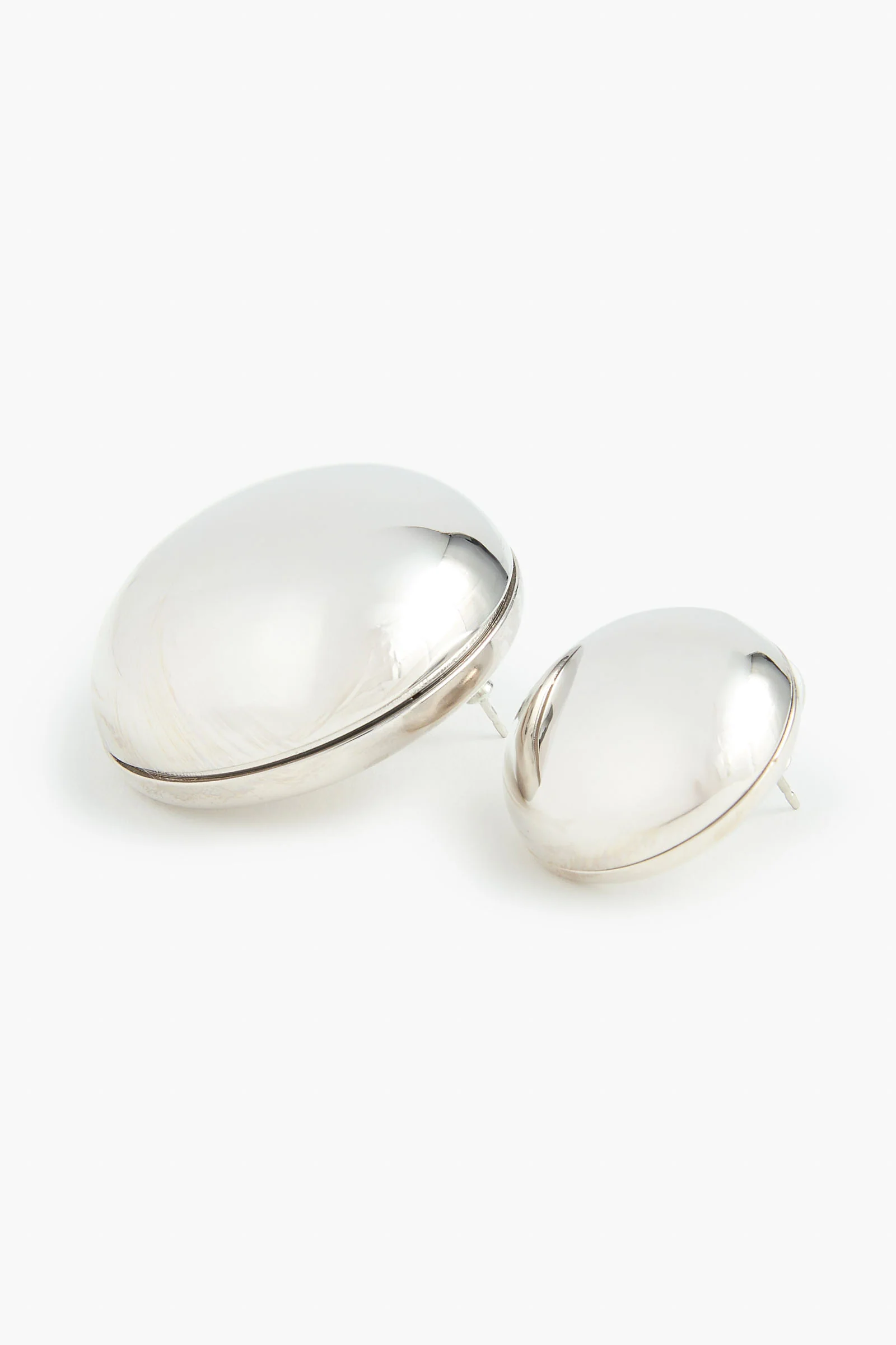 The Nova Dot Cluster Earring Set in Silver - Image 3