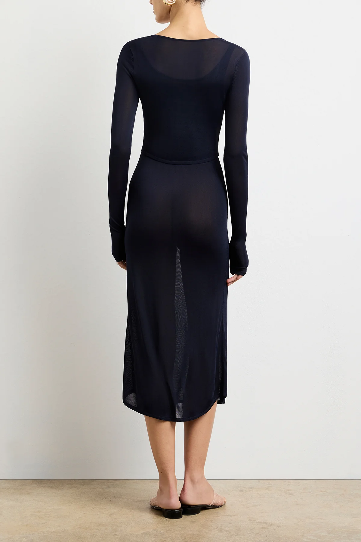 The Wylder Cropped Henley in Navy - Image 3